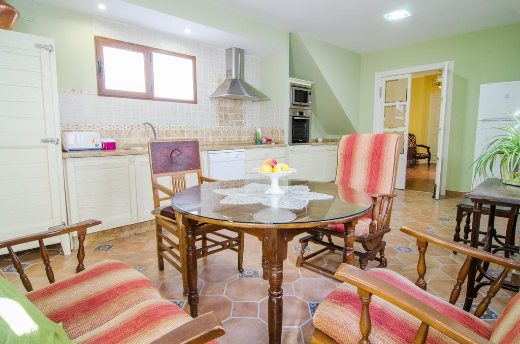 Apartamentos Salmerones Alhama de Granada Oda fotoğraf
