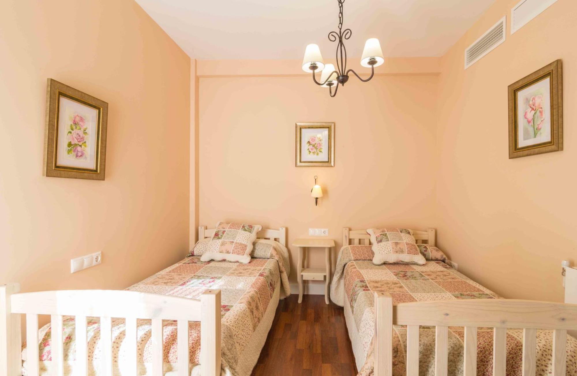 Apartamentos Salmerones Alhama de Granada Oda fotoğraf